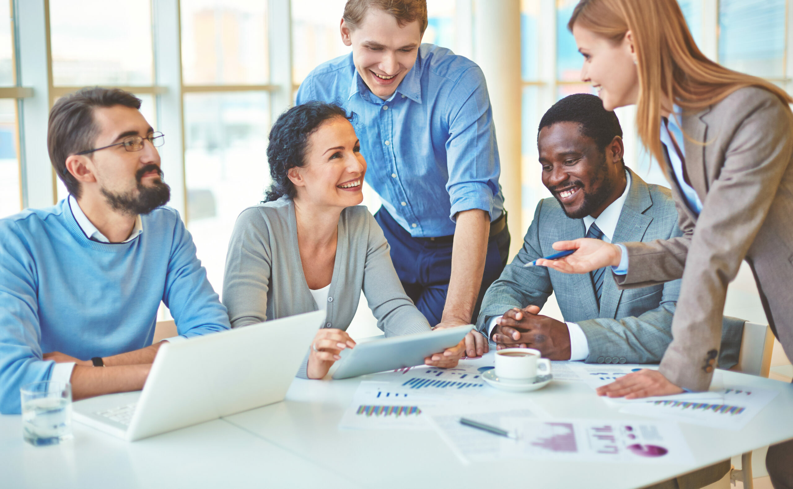 Como melhorar o clima organizacional da empresa? Veja 6 dicas práticas!