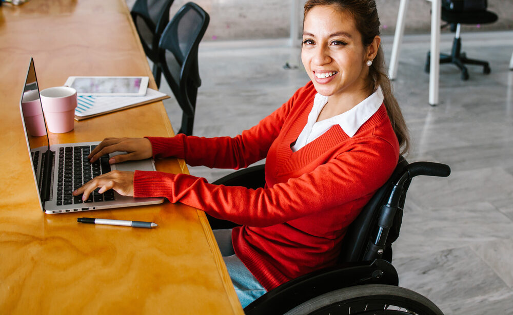 Digitalizar a jornada do colaborador dá mais acesso e agilidade, diz Top of Mind de RH